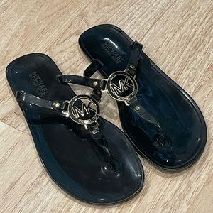 Like New Michael Kors Black Thong Sandals
